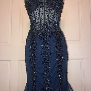 Gorgeous Jovani size 6 navy blue prom dress